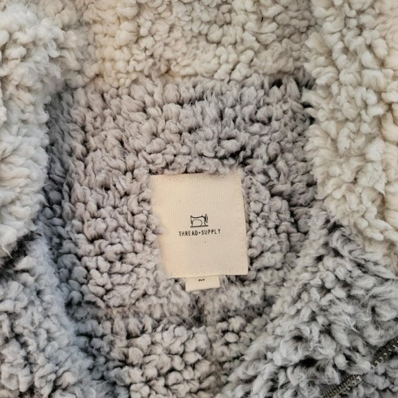 Thread & Supply Sherpa Vest - Picture 2 of 4